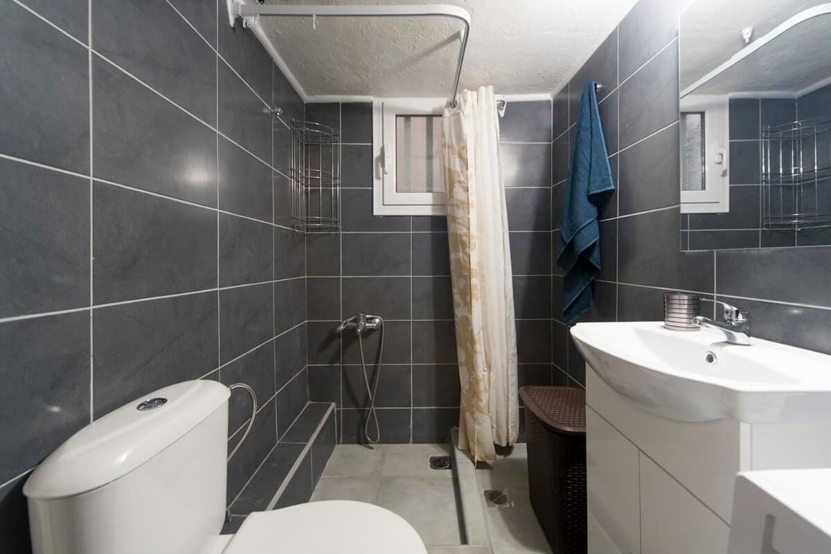 Central Apartment 3' To Metaksourgio Metro Station Athènes Extérieur photo